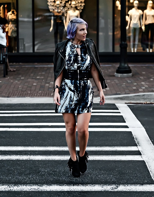Atlanta Fashion Photographer Blogger-5515 Fall Asher Collection Black Shift Dress by Atlanta fashion blogger Chelissima
